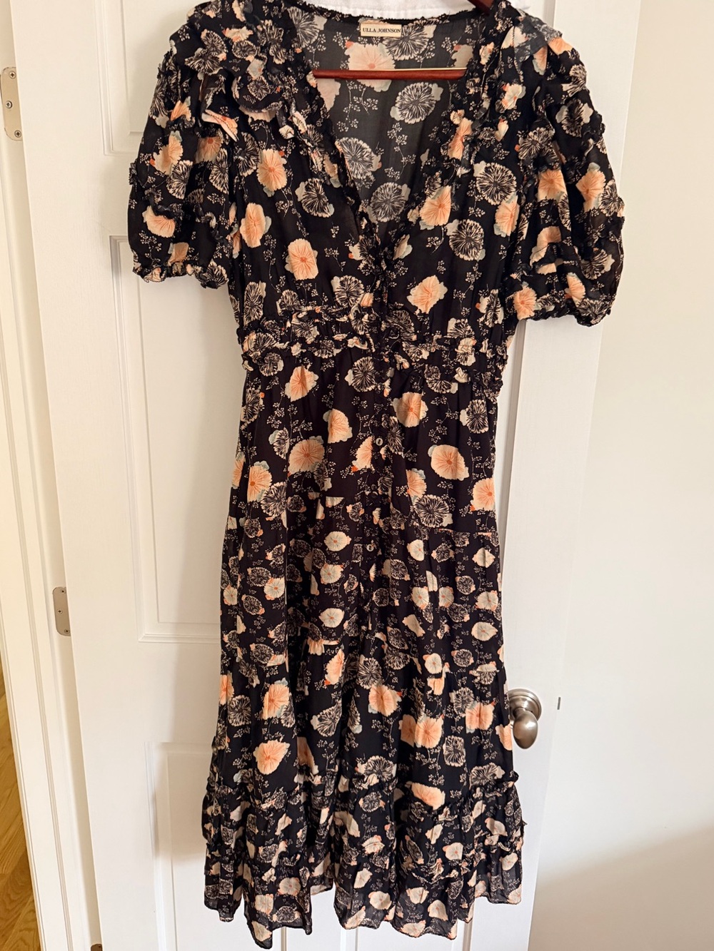 Ulla Johnson Black Maxi Dress with Peach and Cream Floral Print like new size 6